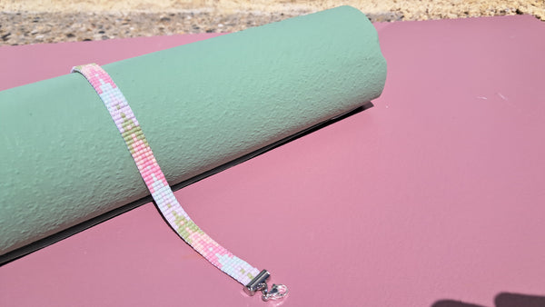 LOOM armbånd (tap - lyselilla, mint, lyserød, pudder, mosgrøn)