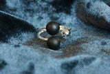 KUGLE ring, sort (forsølvet)